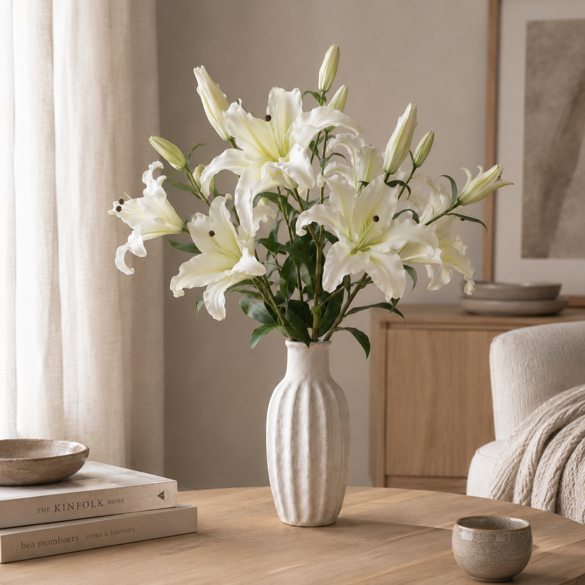 White Large Lily <br> Master Carton: 24 pcs